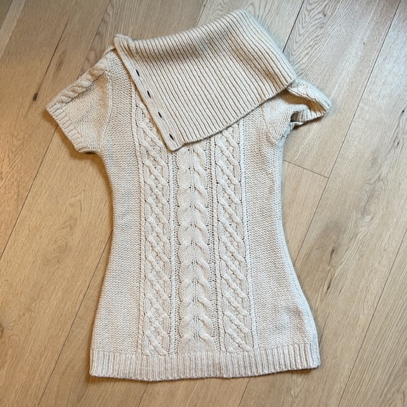 BCBG cream cable short sleeved sweater sz M - Picture 2 of 4